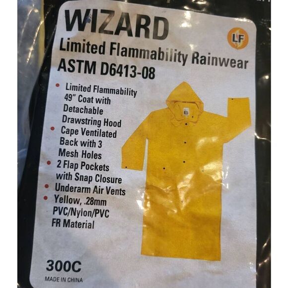 NWT MCR Safety Wizard Limited Flammability FR Rainwear Raincoat Men's Medium - Picture 1 of 4